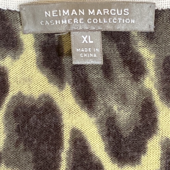 NEIMAN MARCUS CASHMERE COLLECTION Button down sweater jacket 3/4 sleeves size XL - Picture 7 of 16